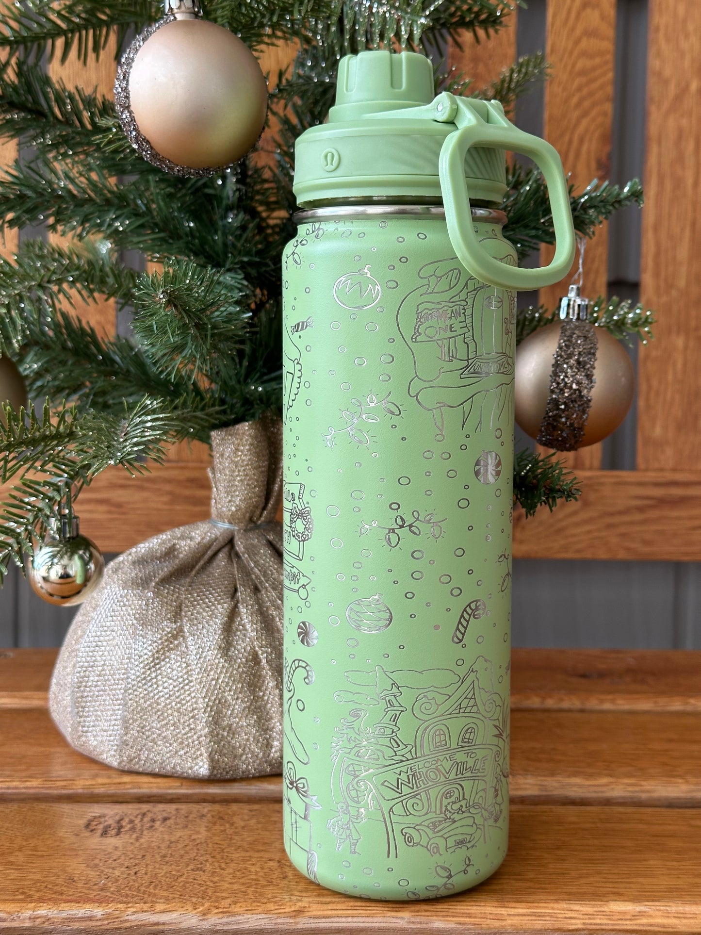 Lululemon Engraved 24oz: Grinch
