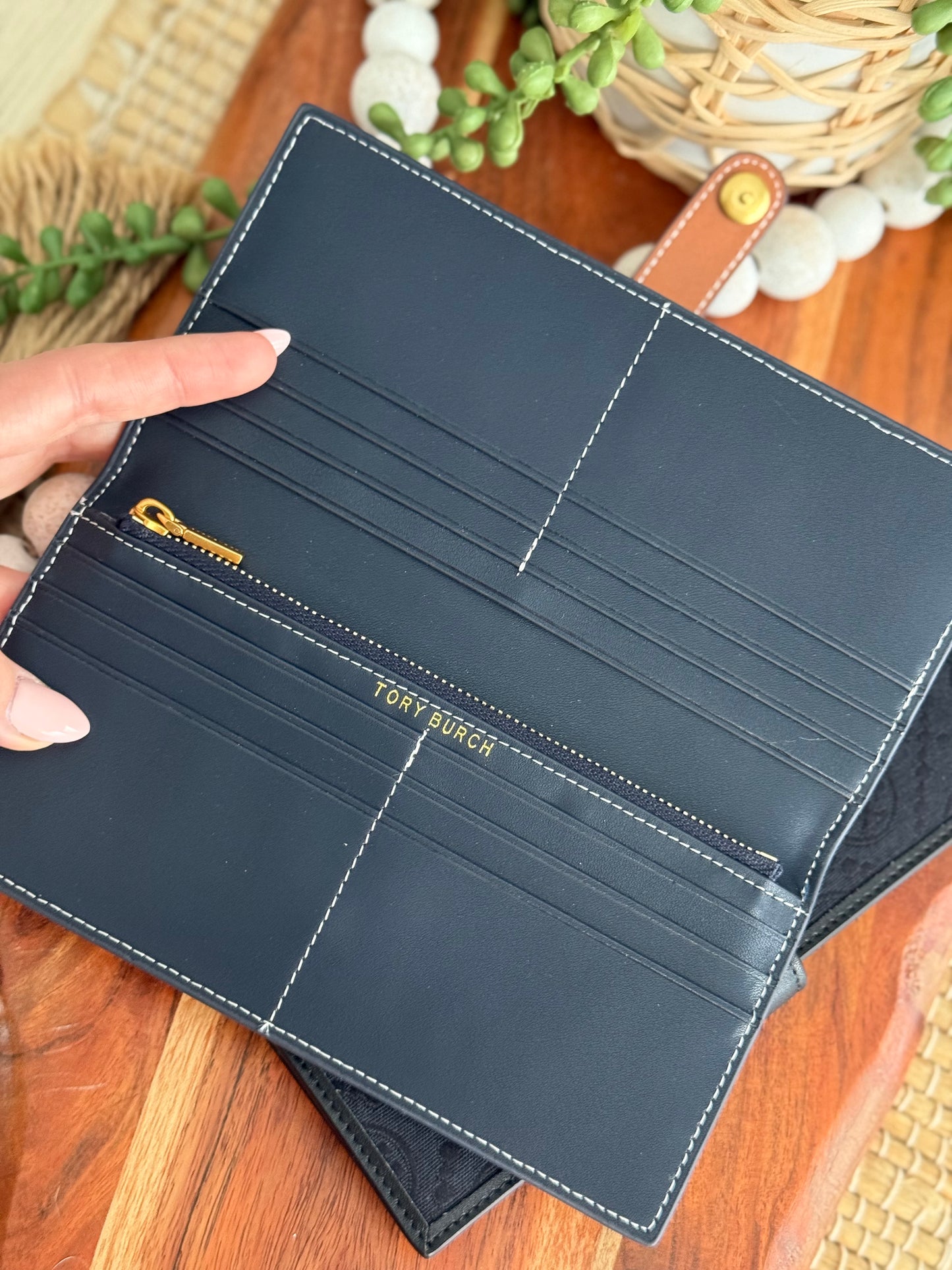 Large TB Tote with Matching Wallet