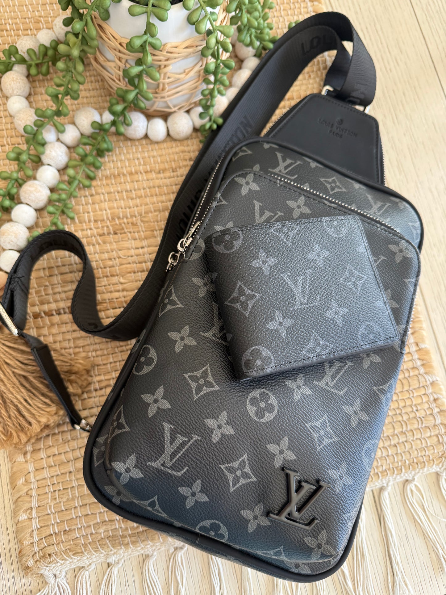 Cross Body Unisex Sling Bag w Matching Wallet