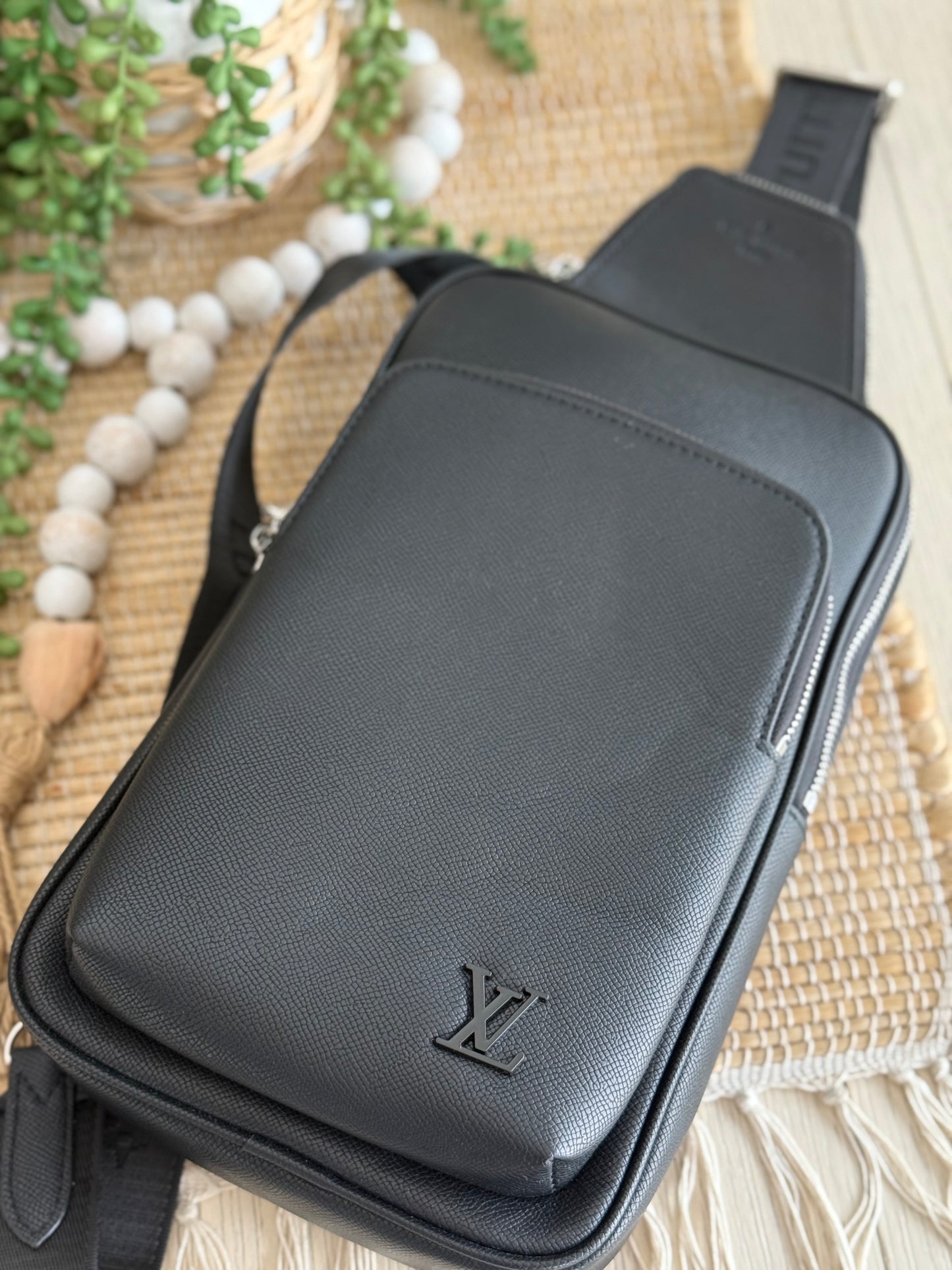 Cross Body Unisex Sling Bag w Matching Wallet
