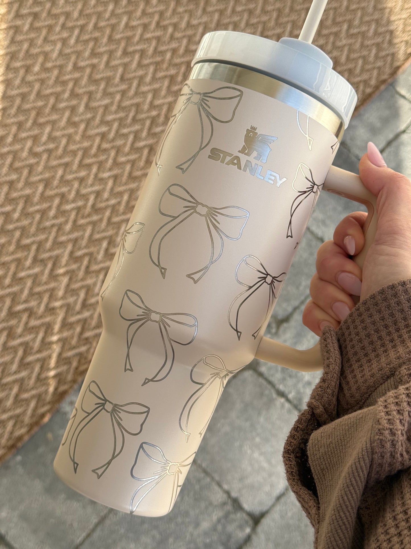 40oz Engraved Ribbon Tumbler