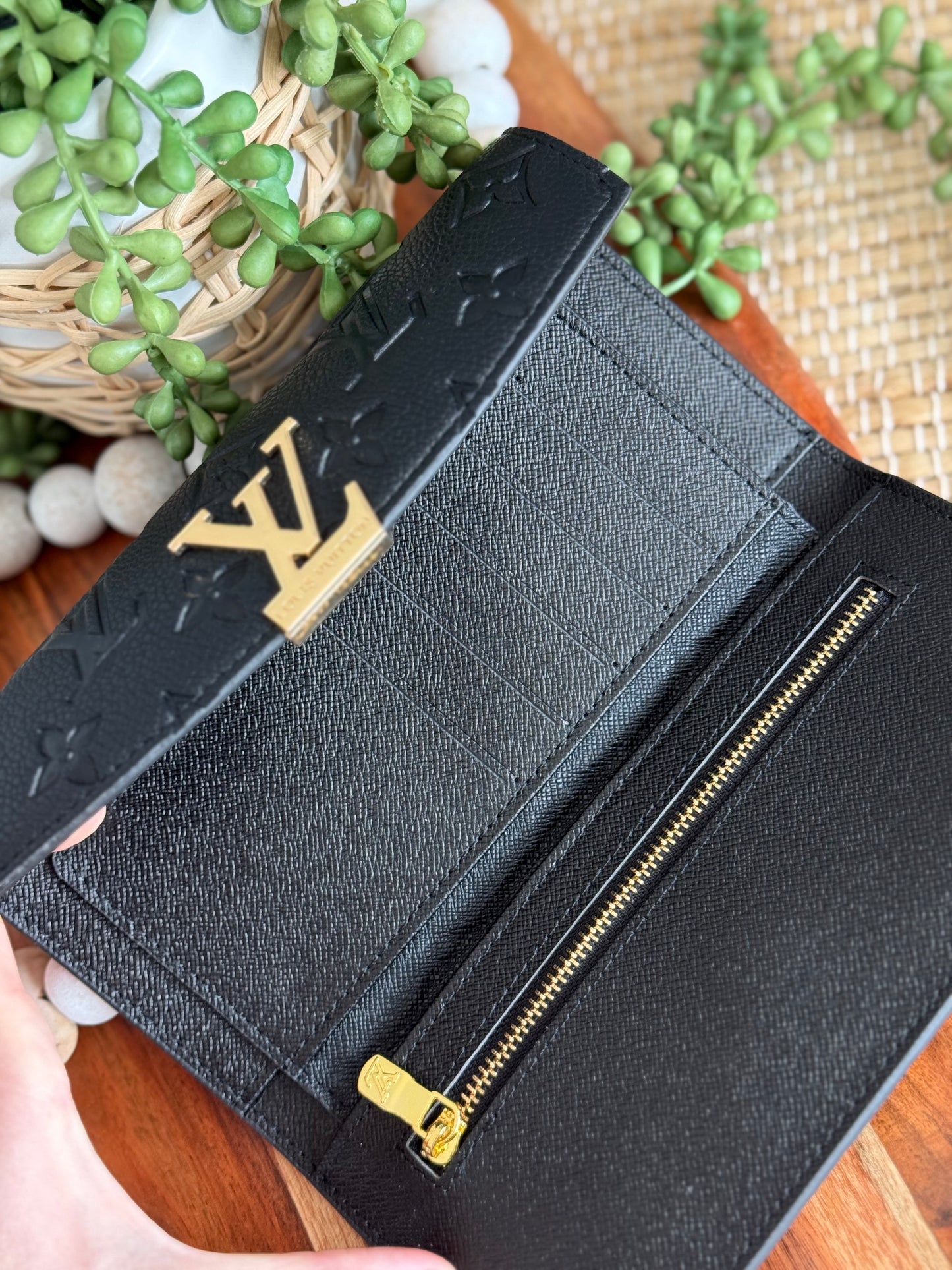 Black Wallets posted on BOAB