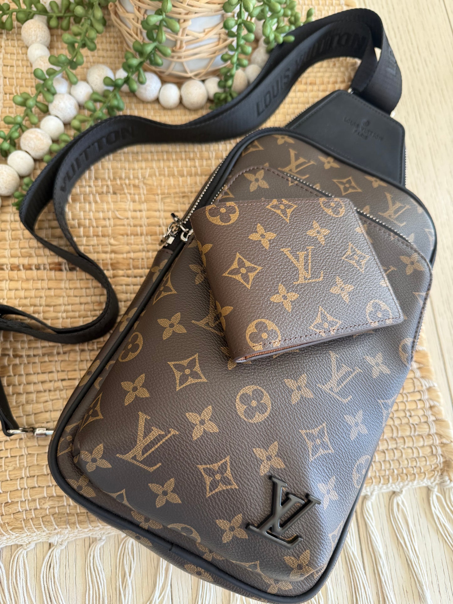 Cross Body Unisex Sling Bag w Matching Wallet