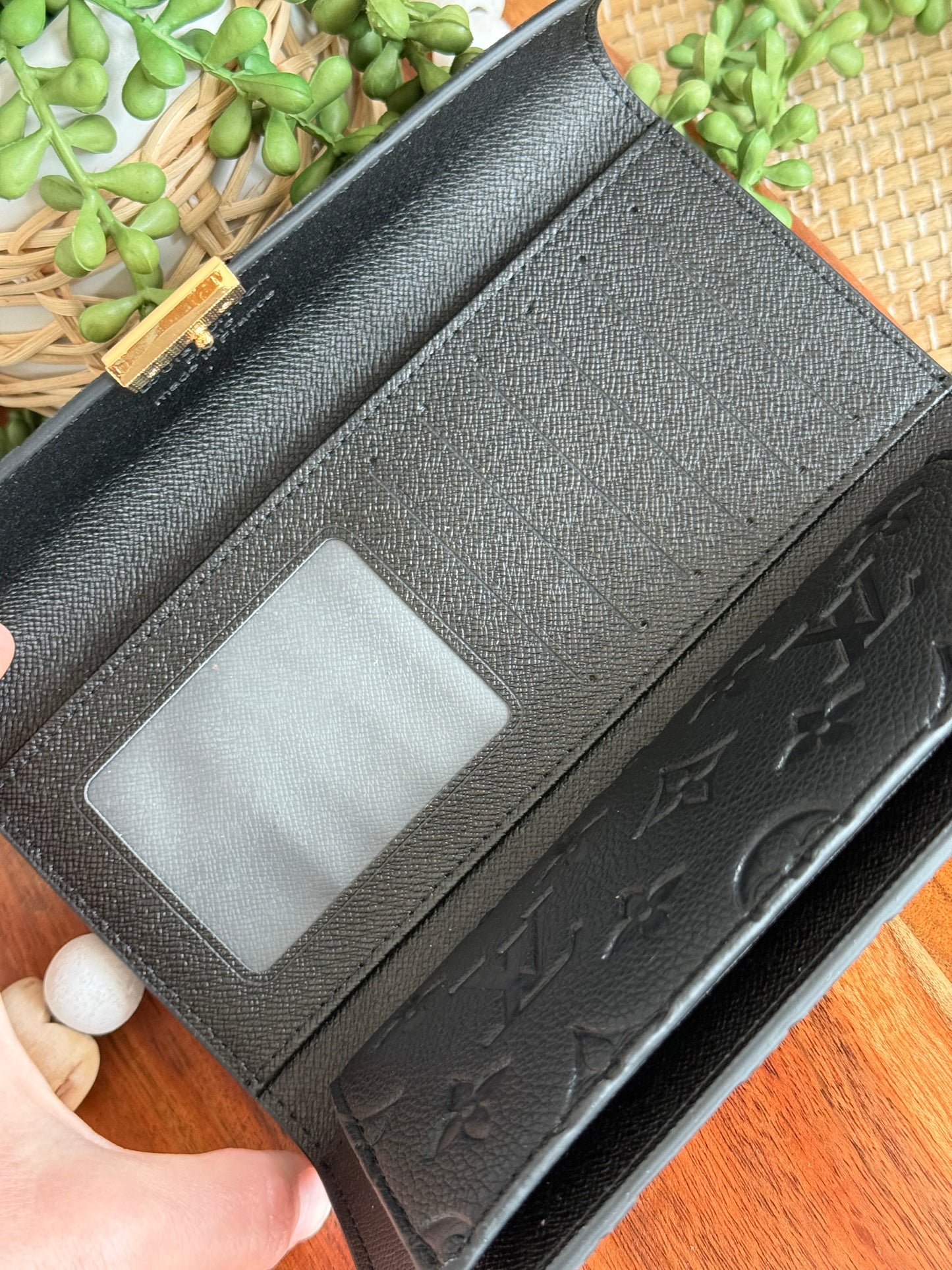 Black Wallets posted on BOAB
